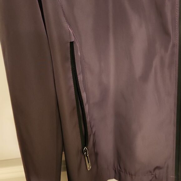 Tech by Tumi Women's Dark Gray Waterproof Jacket w/ Hood Size L - Picture 4 of 9